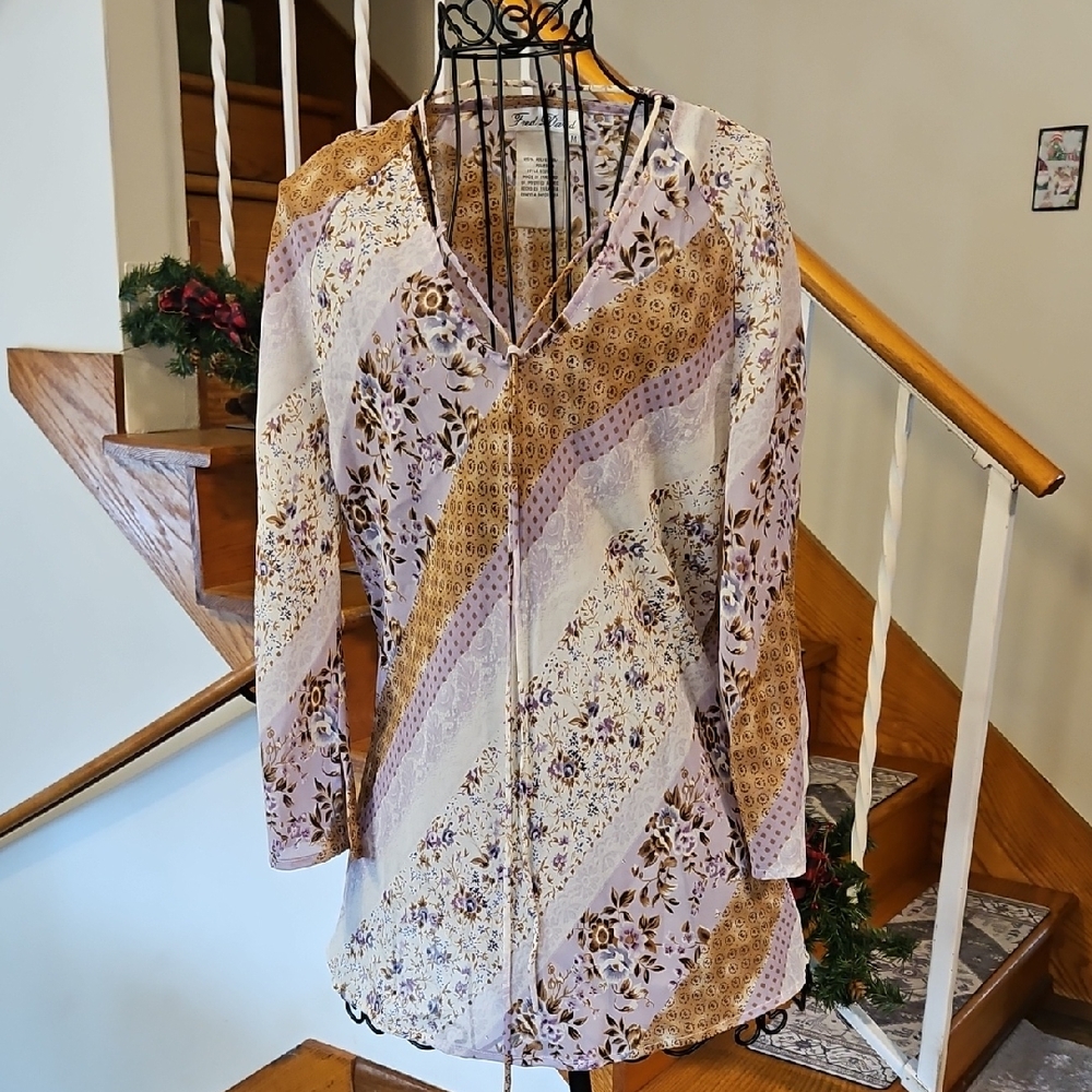 👚Fred David Multicolor Patchwork V-Neck Blouse